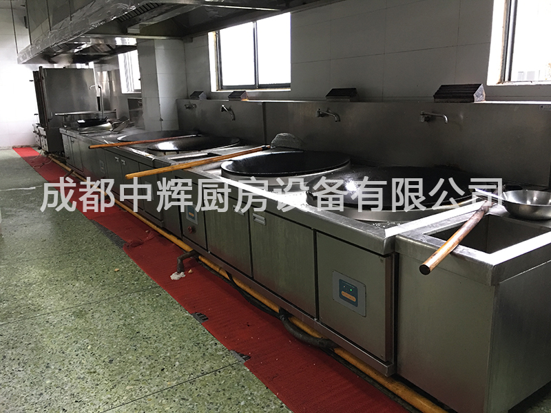 四川不銹鋼廚房設備廠家從源頭解決油煙飄散的問題