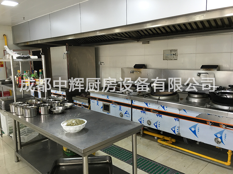 商用廚房設備如何清潔保養