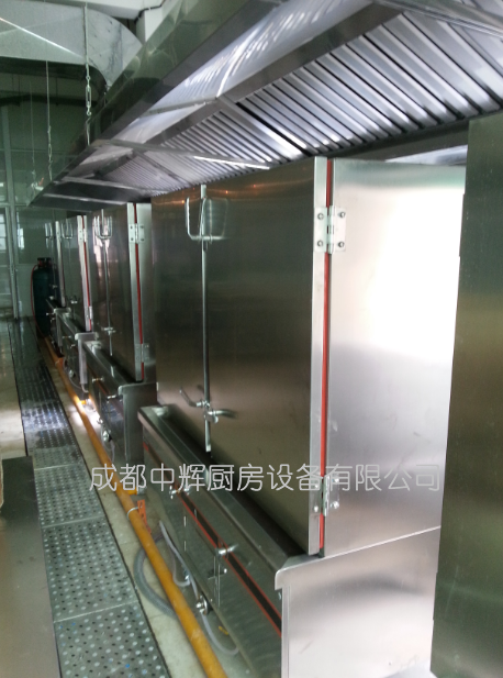 大學食堂蒸飯間